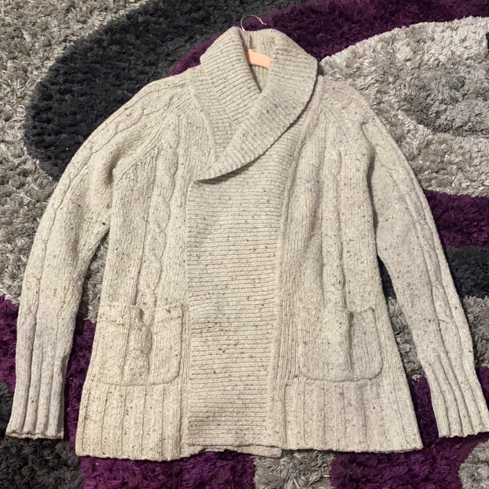 Gap large beige sweater